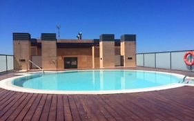 GATU Piso Puerto, Centro, parking gratis, terraza, piscina común- Mayores de 25 años y familias